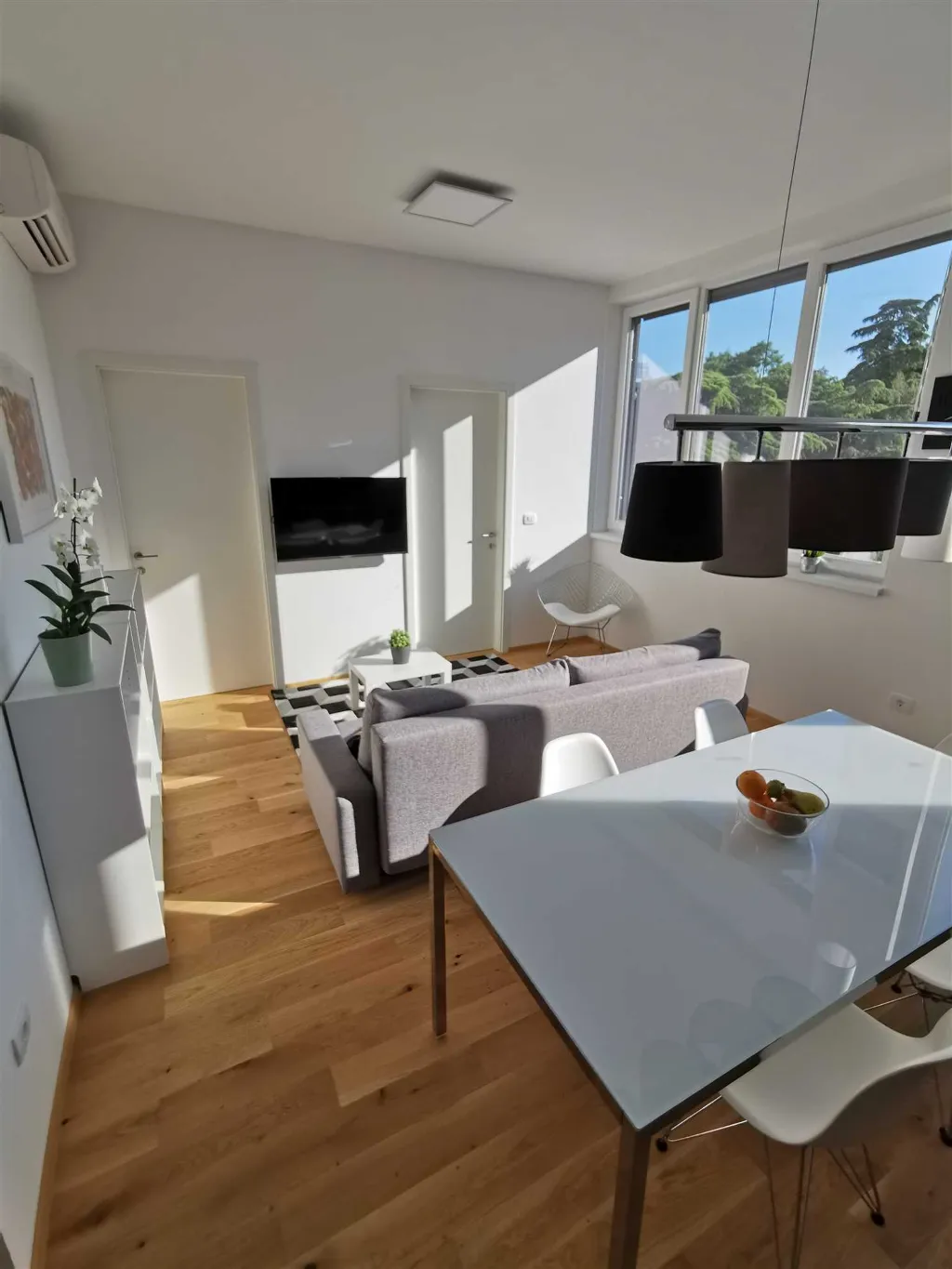 One-Bedroom Apartment in Koper for Up to 5