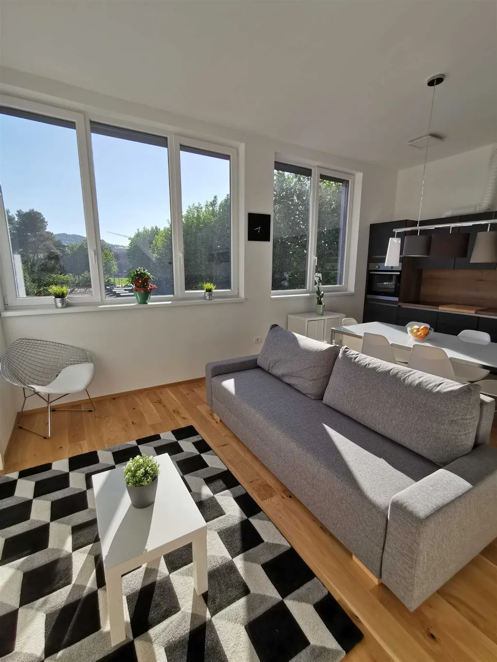 One-Bedroom Apartment in Koper for Up to 5