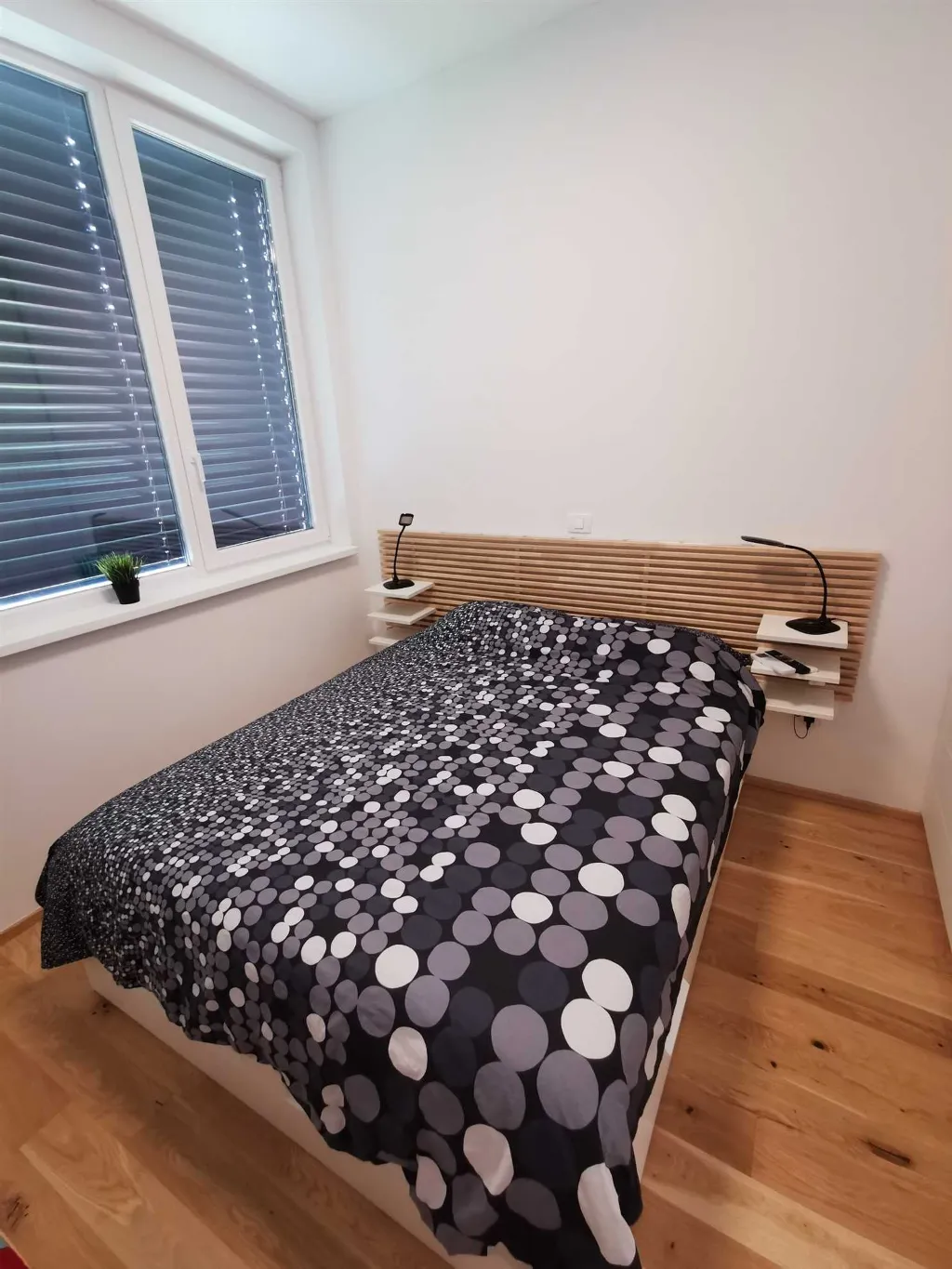 One-Bedroom Apartment in Koper for up to 3