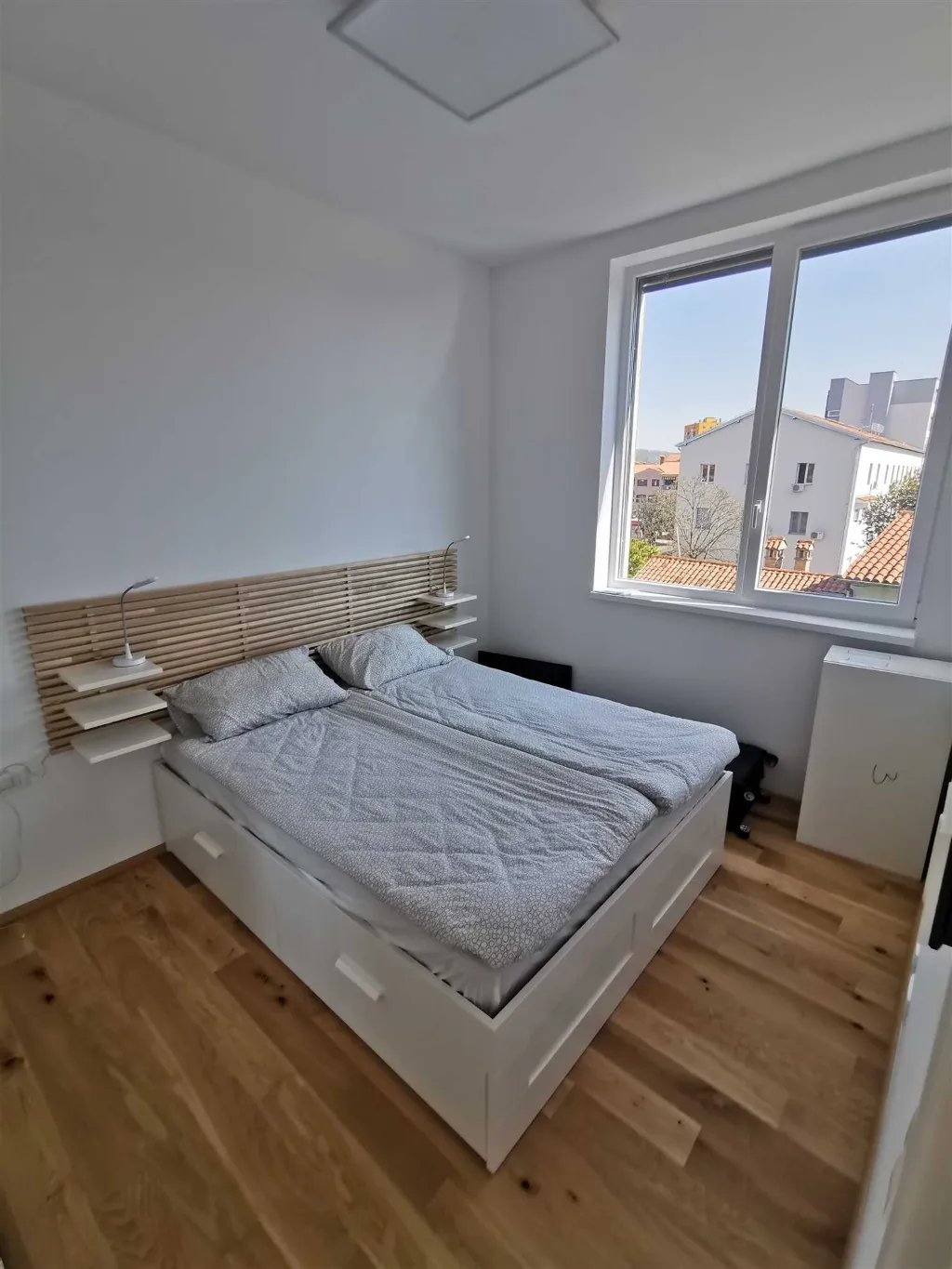 Three-Bedroom Apartment in Koper for Up to 7