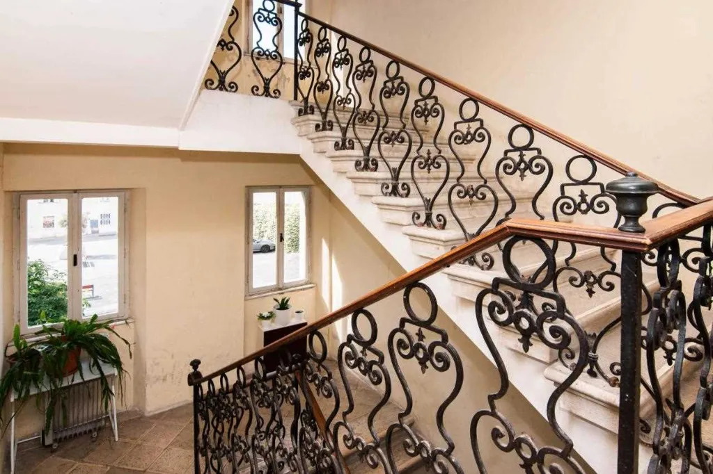 3-Bedroom Apartment with Private Entrance in Koper