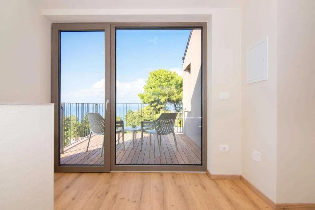 3-Bedroom Apartment with Balcony and Terrace in Portorož