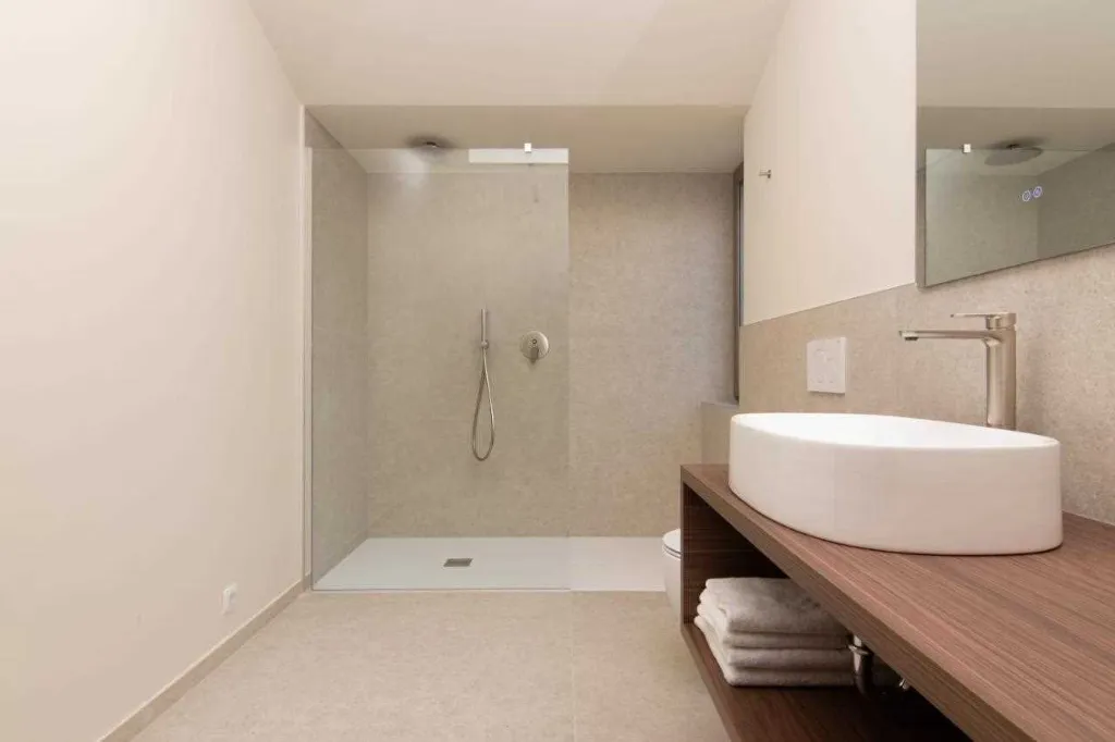 3-Bedroom Apartment with Balcony and Terrace in Portorož