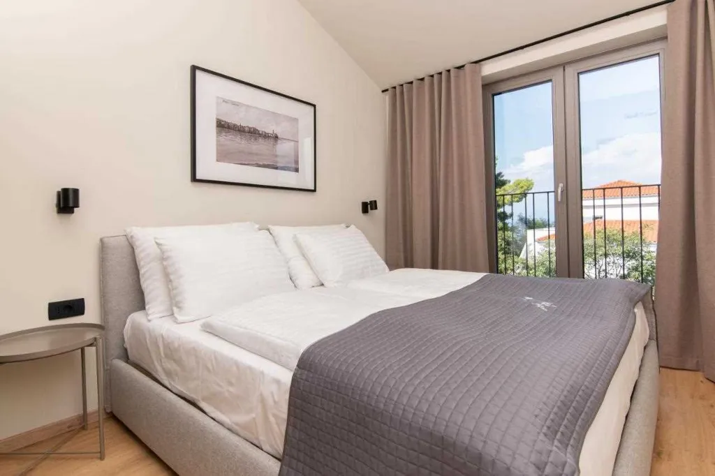 3-Bedroom Apartment with Balcony and Terrace in Portorož