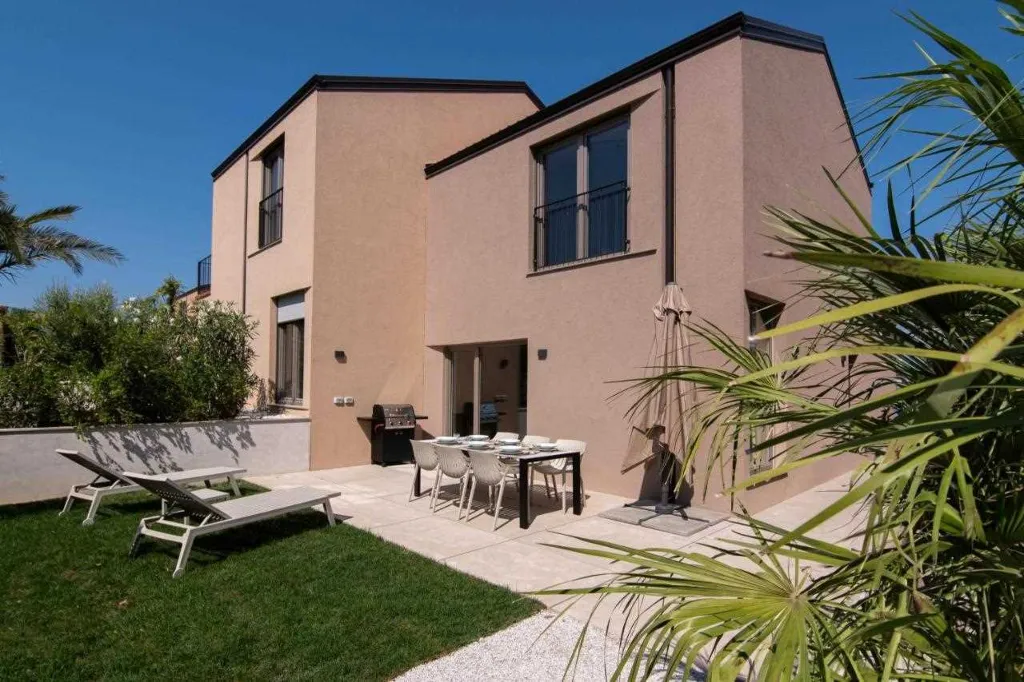 3-Bedroom Apartment with Balcony and Terrace in Portorož