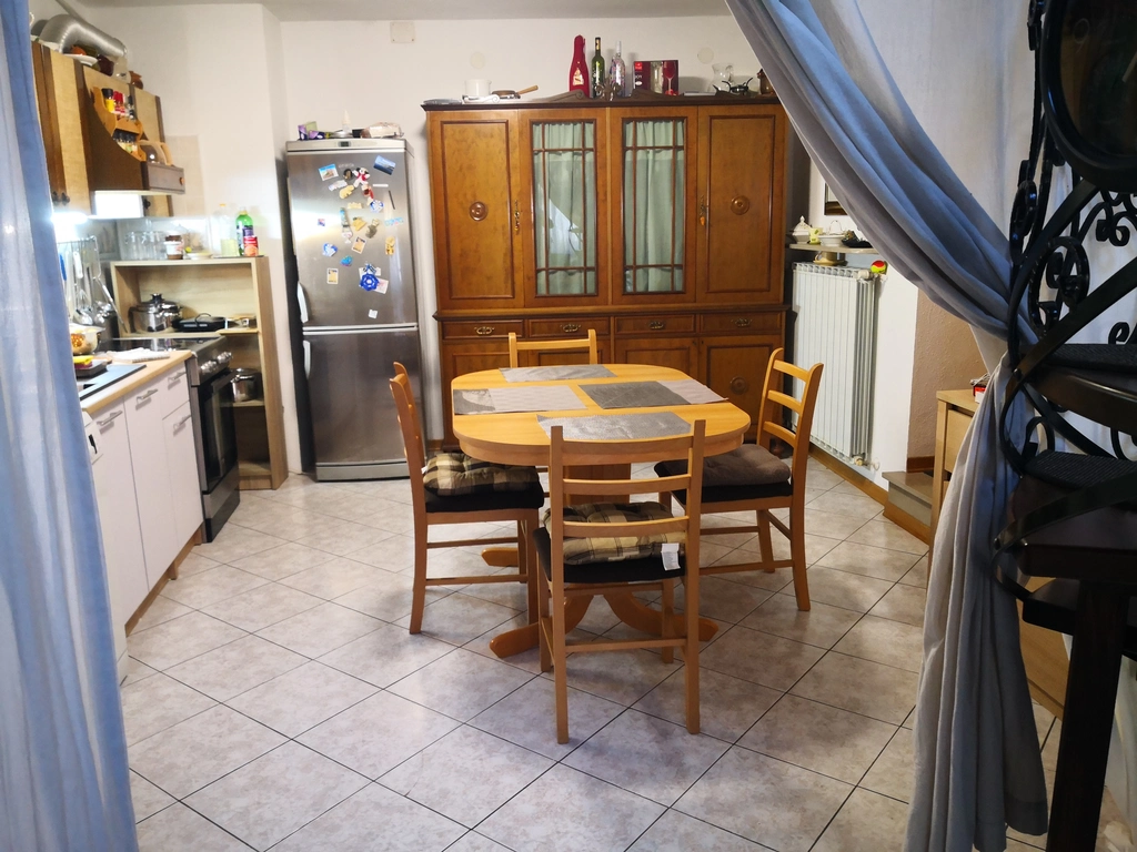 Koper Apartment for Up to 7 Guests