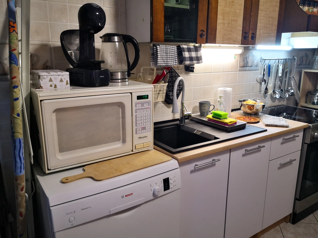 Koper Apartment for Up to 7 Guests