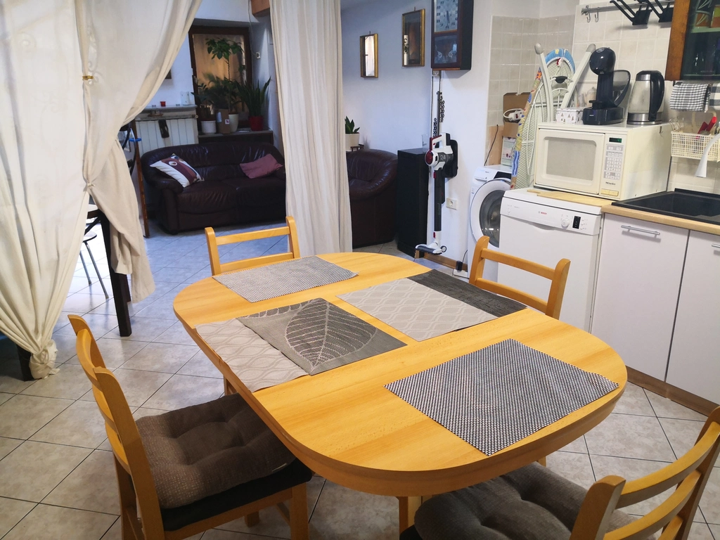 Koper Apartment for Up to 7 Guests