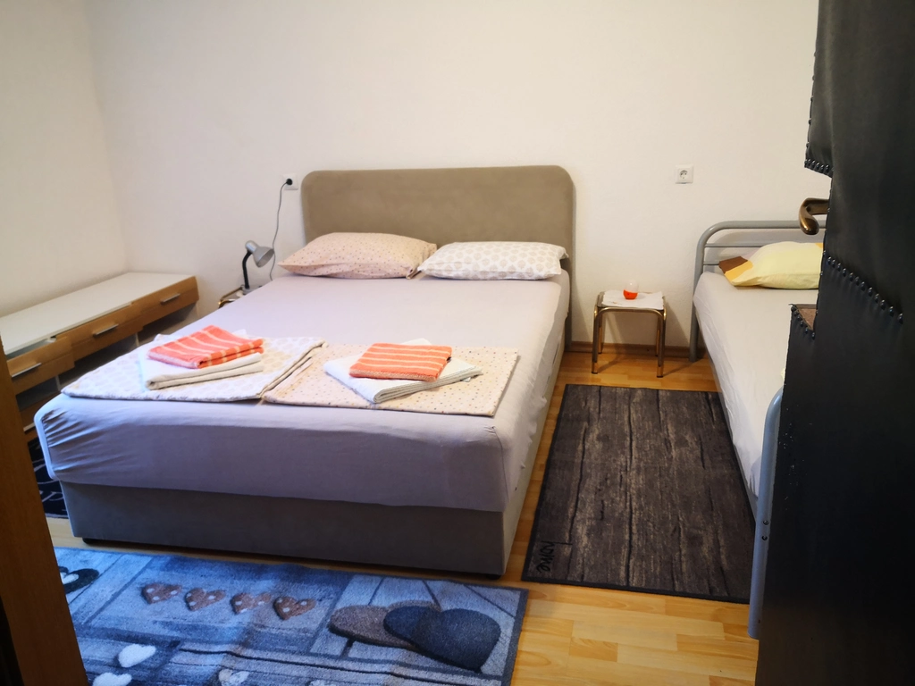 Koper Apartment for Up to 7 Guests