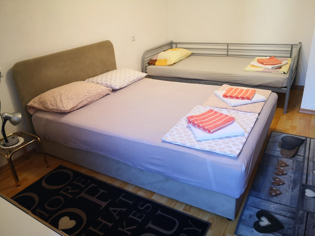 Koper Apartment for Up to 7 Guests