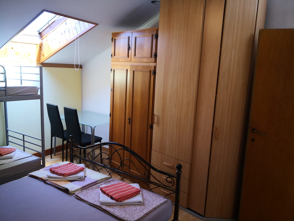 Koper Apartment for Up to 7 Guests