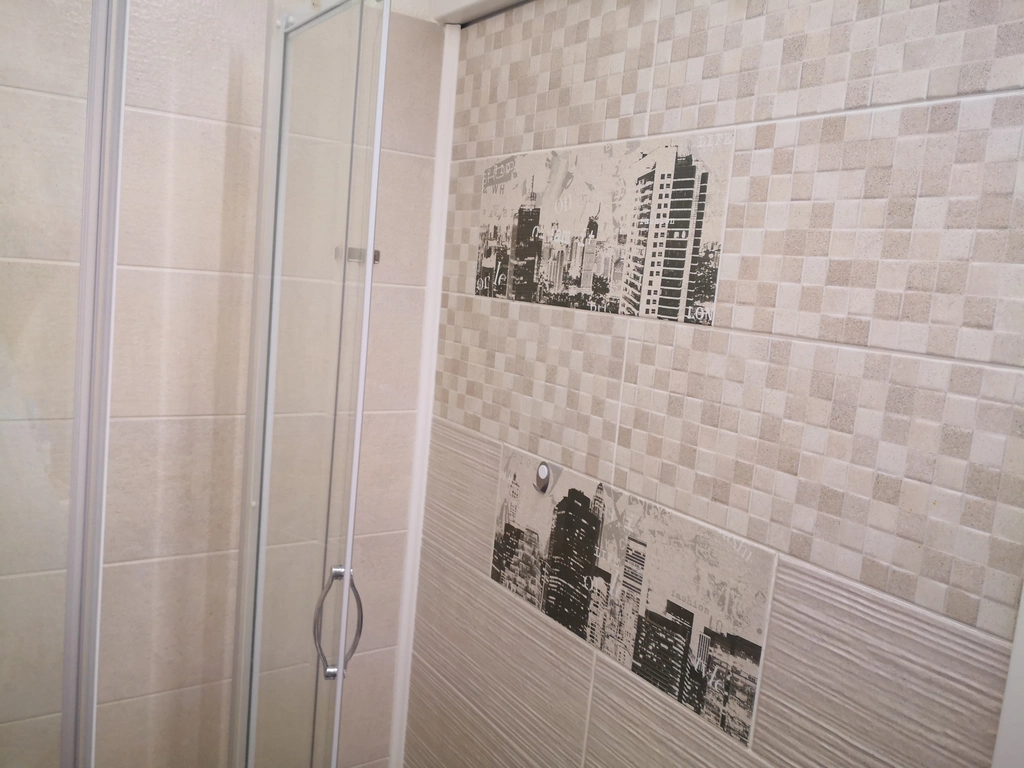 Koper Apartment for Up to 7 Guests