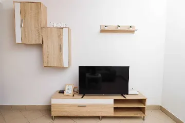 One-Bedroom Apartment for Up to 3 in Koper