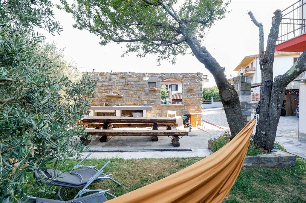 One-Bedroom Apartment for Up to 3 in Koper