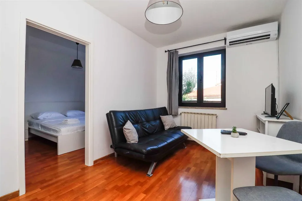 One-Bedroom Apartment in Koper for 2 Guests