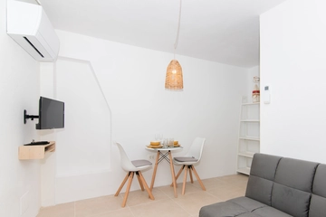 Apartment with Terrace in Piran