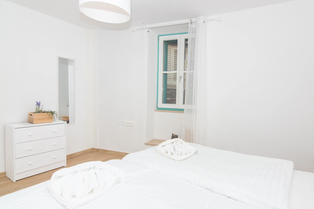 Cozy One-Bedroom Apartment in Piran