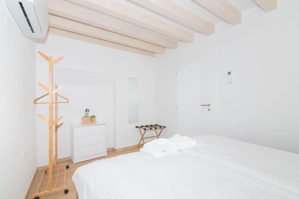 Two-Bedroom City Apartment in Piran for 5 Guests