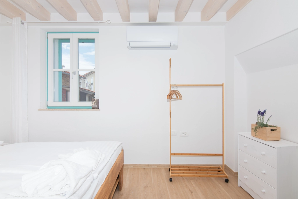 Two-Bedroom City Apartment in Piran for 5 Guests