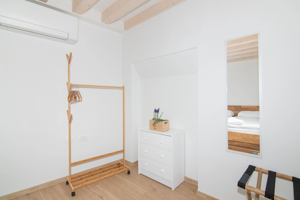 Two-Bedroom City Apartment in Piran for 5 Guests