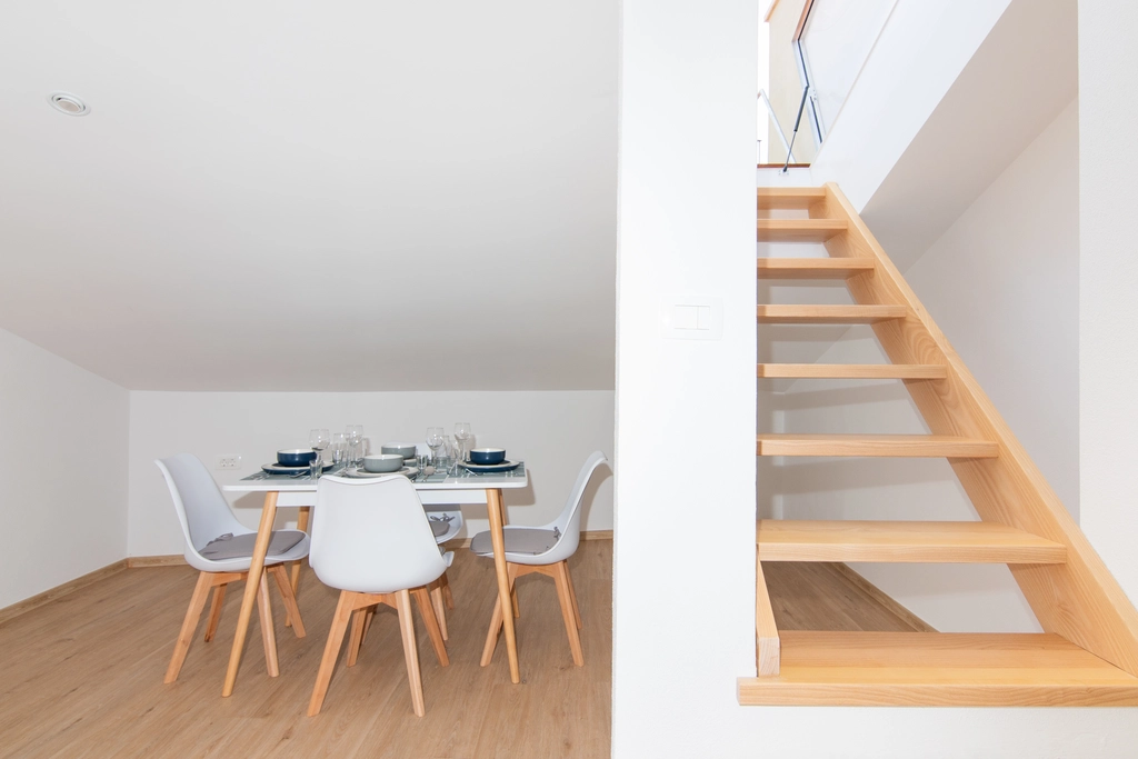 Two-Bedroom City Apartment in Piran for 5 Guests