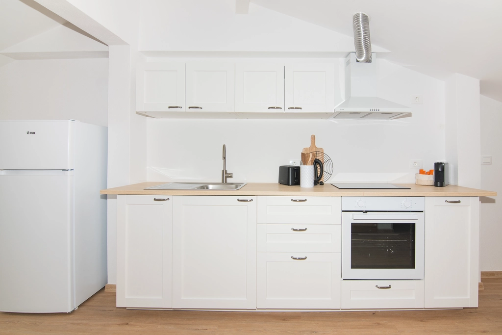 Two-Bedroom City Apartment in Piran for 5 Guests