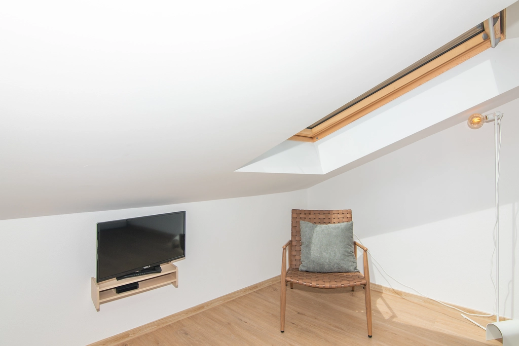 Two-Bedroom City Apartment in Piran for 5 Guests