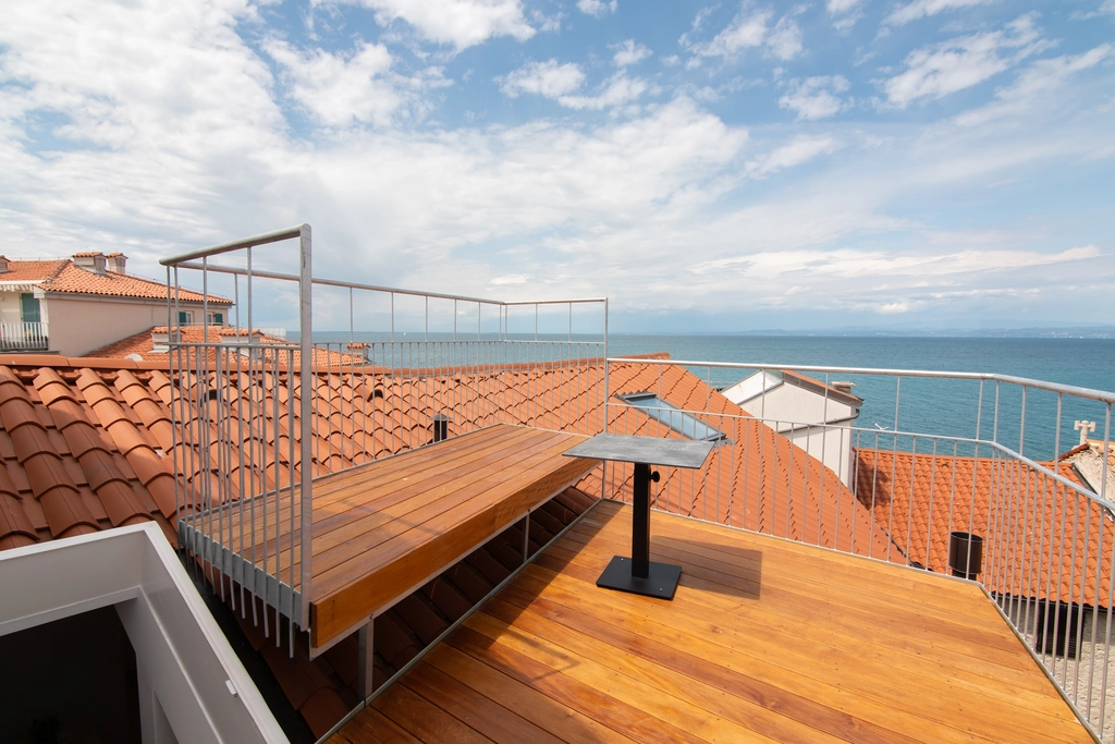 Two-Bedroom City Apartment in Piran for 5 Guests