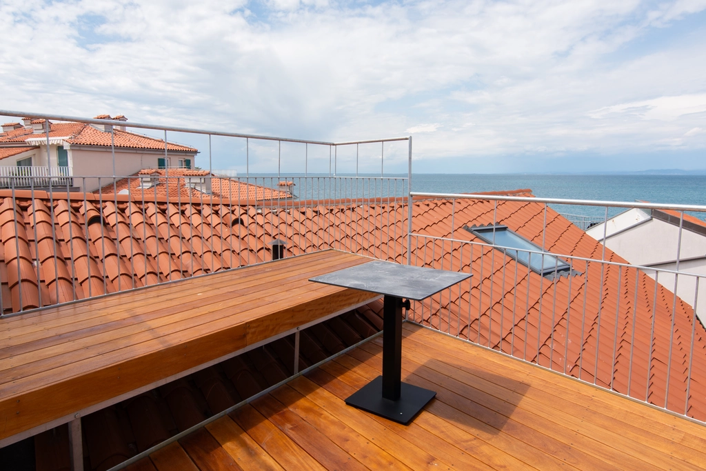 Two-Bedroom City Apartment in Piran for 5 Guests