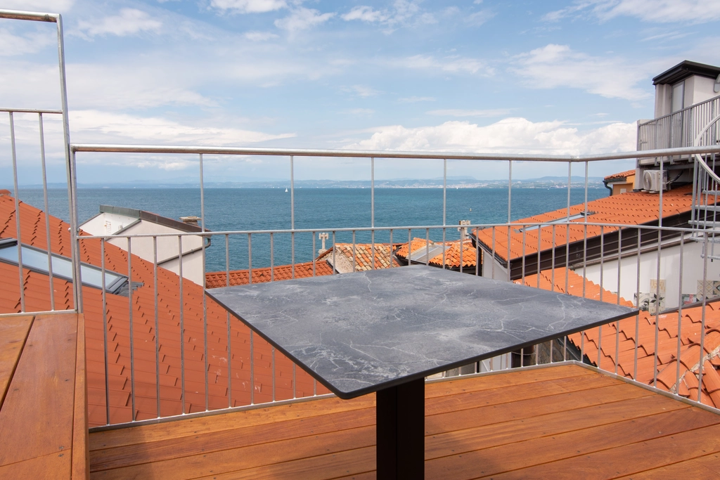 Two-Bedroom City Apartment in Piran for 5 Guests