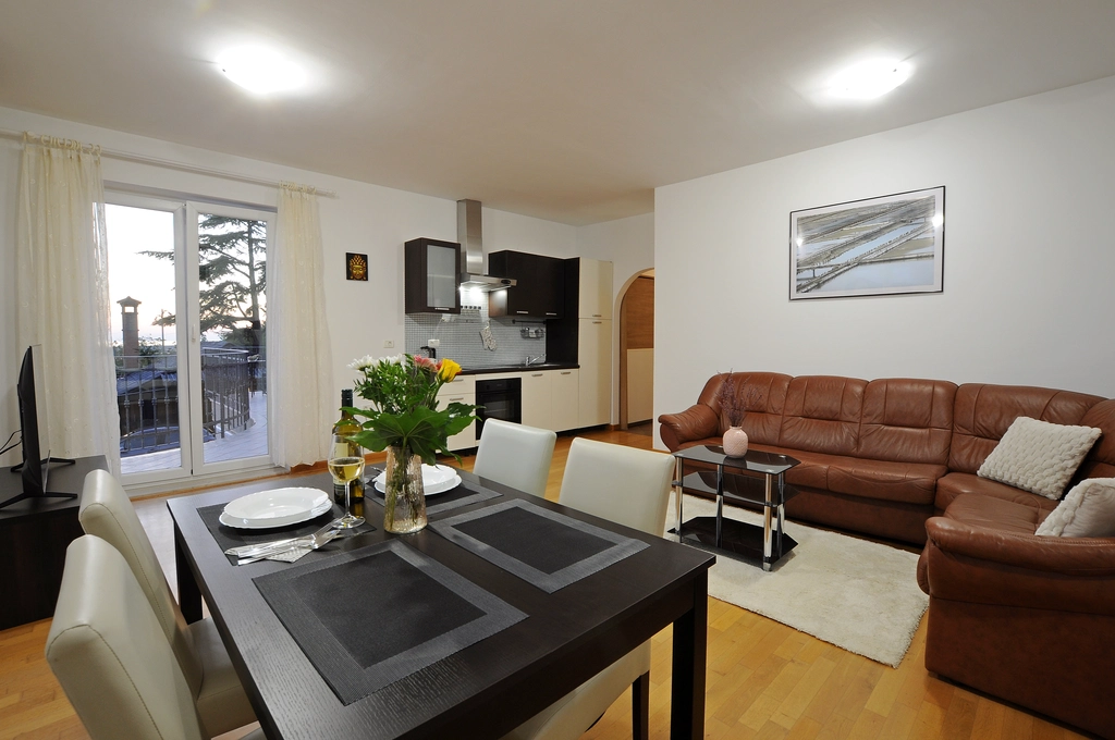 Two-Bedroom Apartment in Secovlje