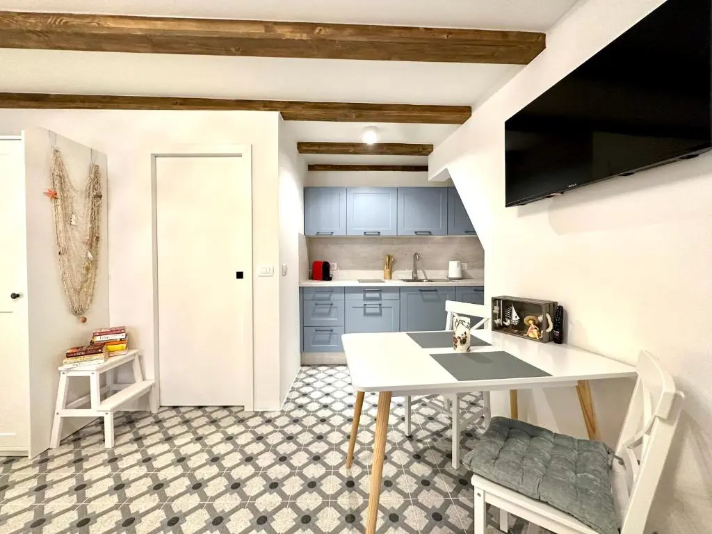 Studio Apartment with Balcony in Piran