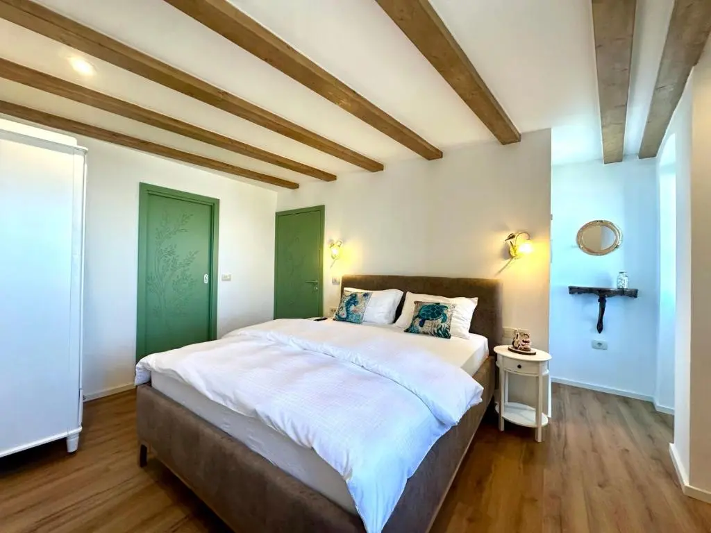 1-Guest House in Piran with Rooftop Terrace