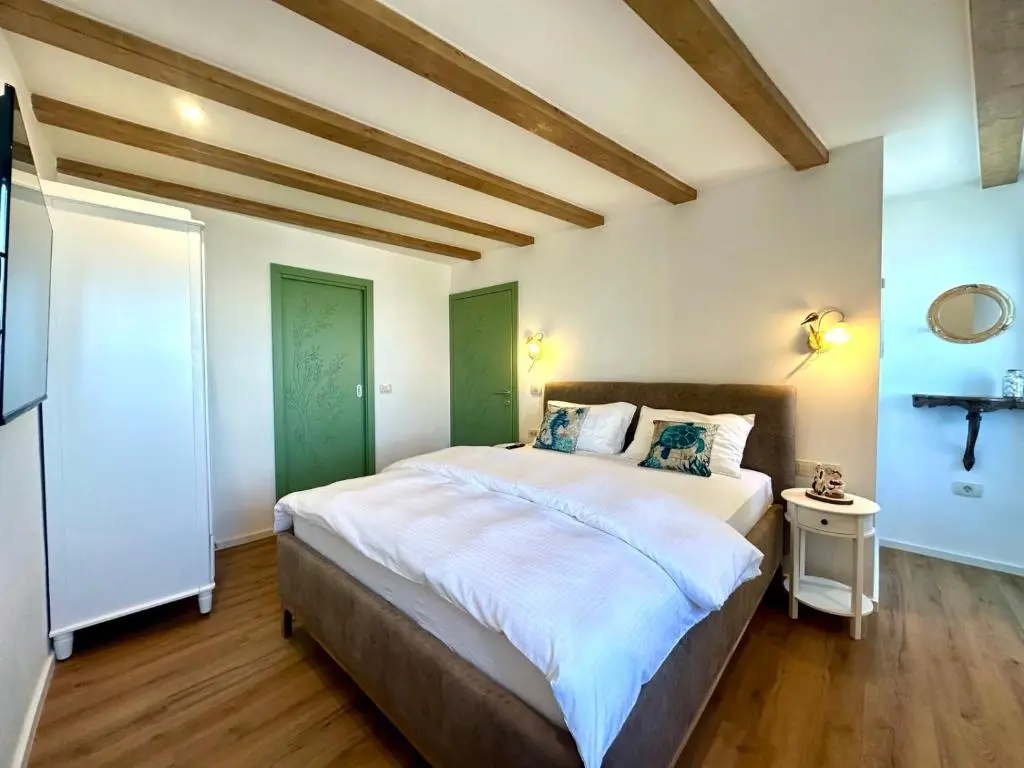 1-Guest House in Piran with Rooftop Terrace