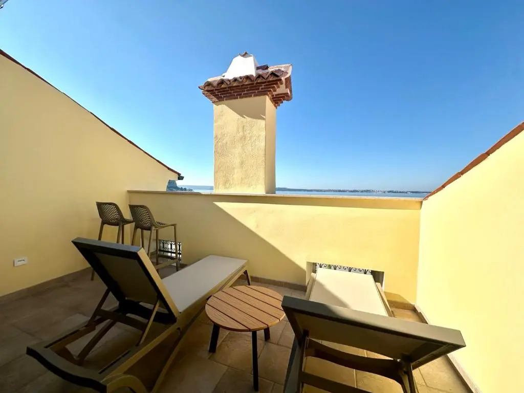 1-Guest House in Piran with Rooftop Terrace