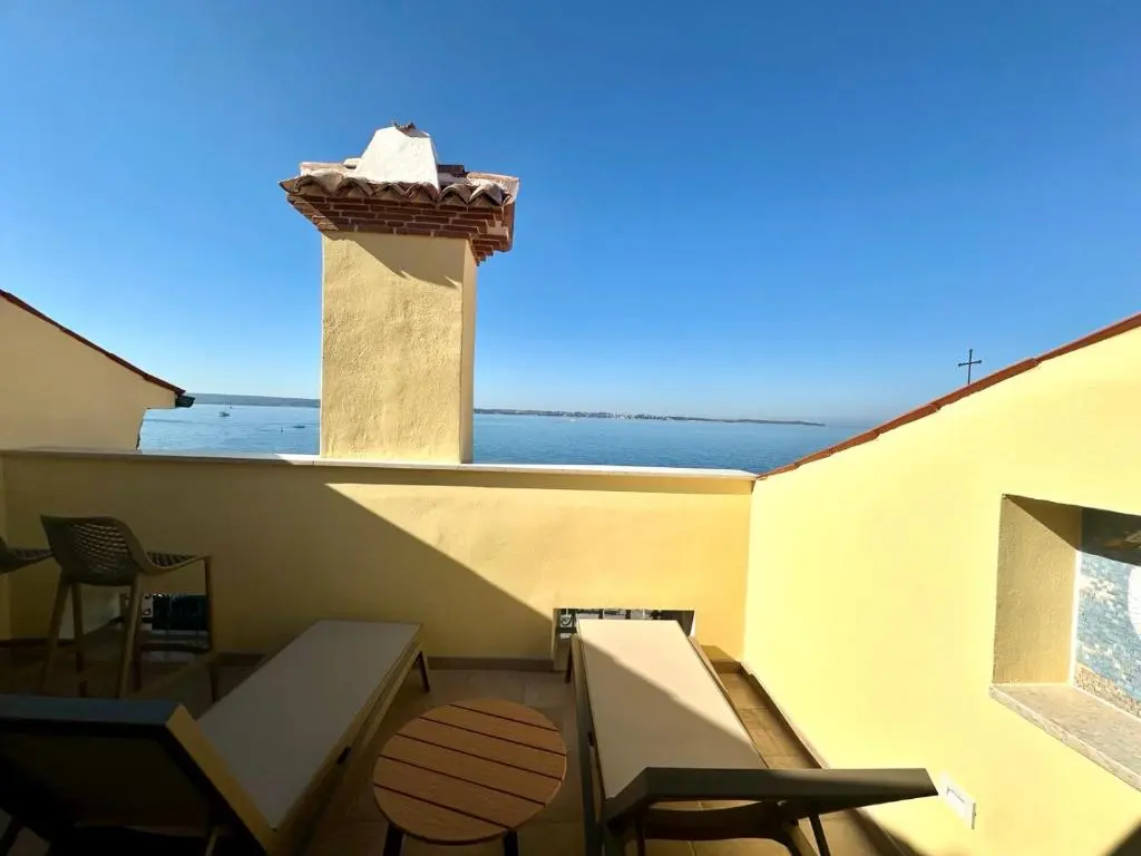 1-Guest House in Piran with Rooftop Terrace