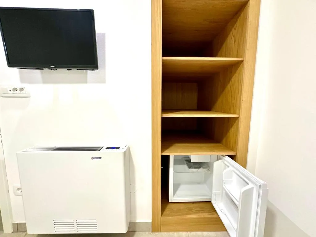 Piran Holiday Room for 3 Guests (2 Bedrooms)