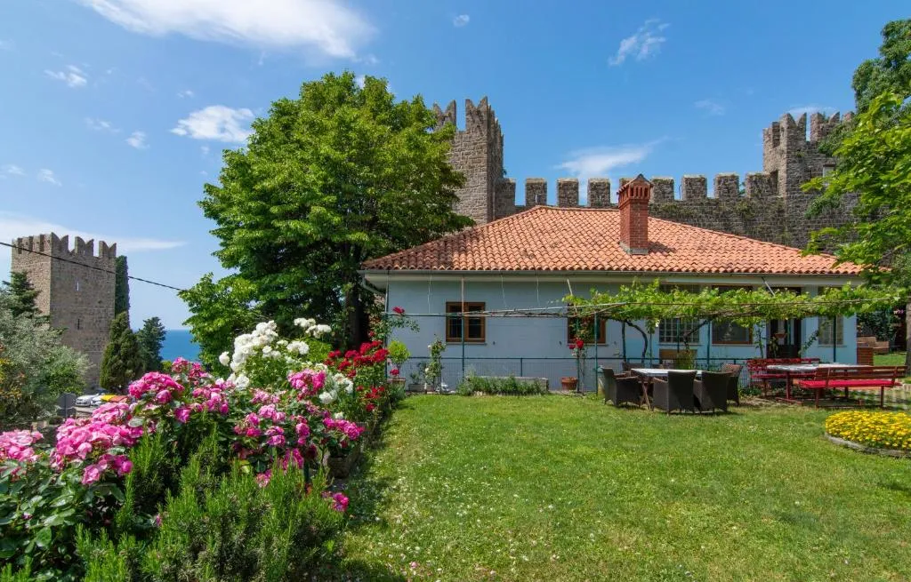 Two-Bedroom Apartment in Piran for 4 Guests