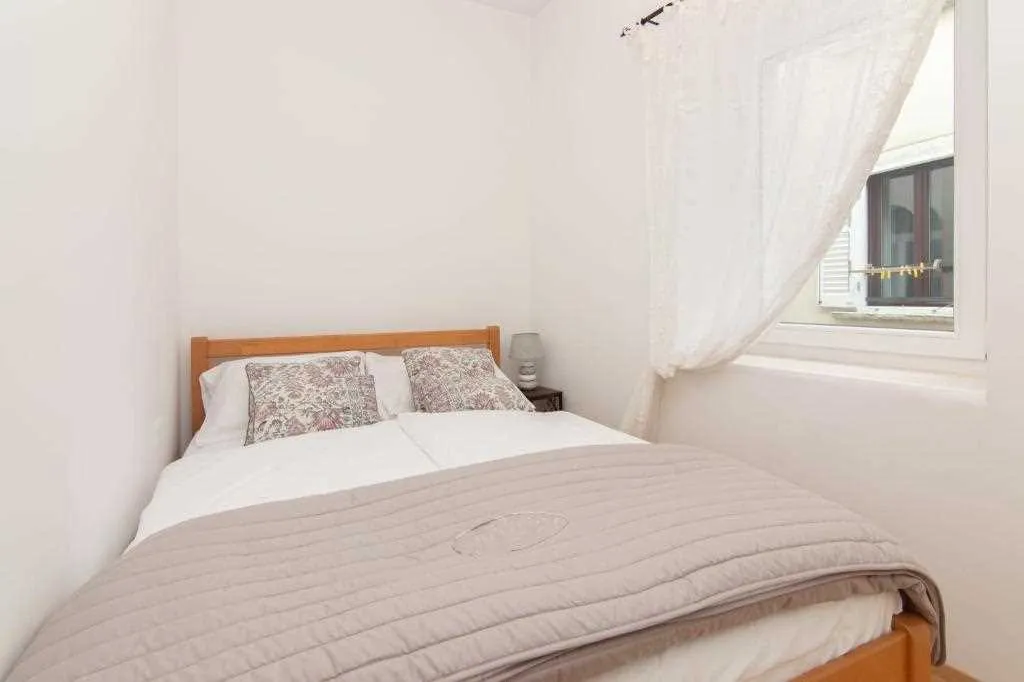 Modern 1-Bedroom Apartment in Piran, Slovenia