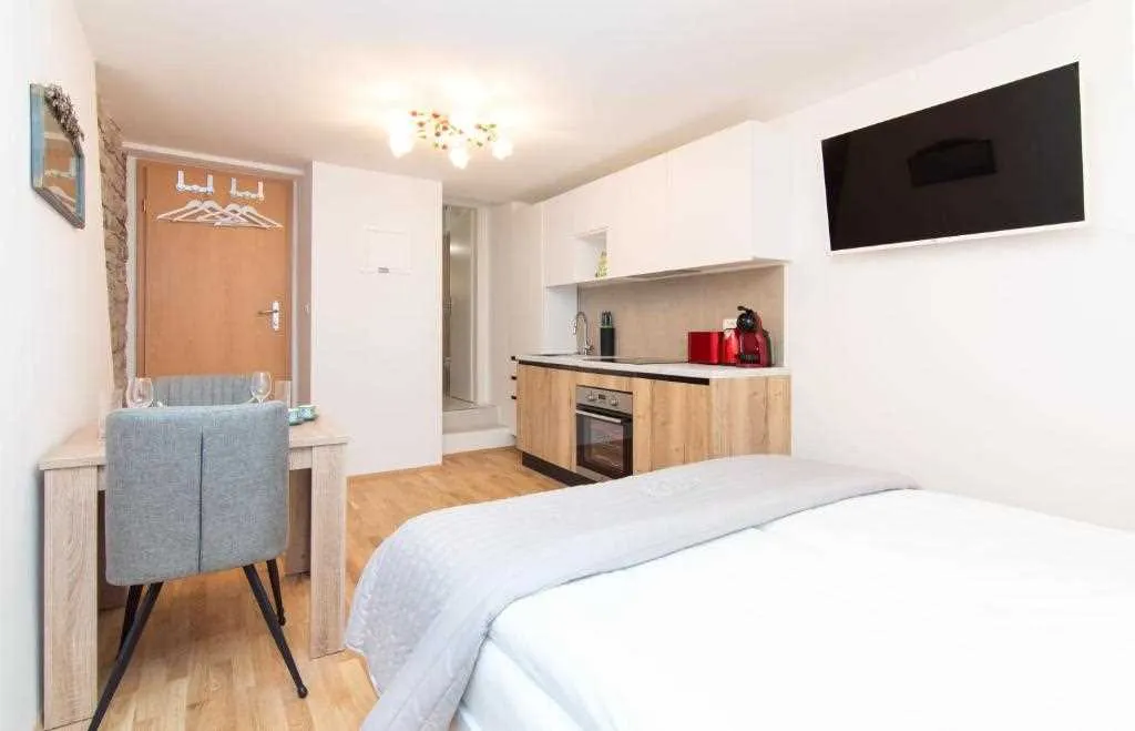 Piran Studio Apartment for 2 Guests