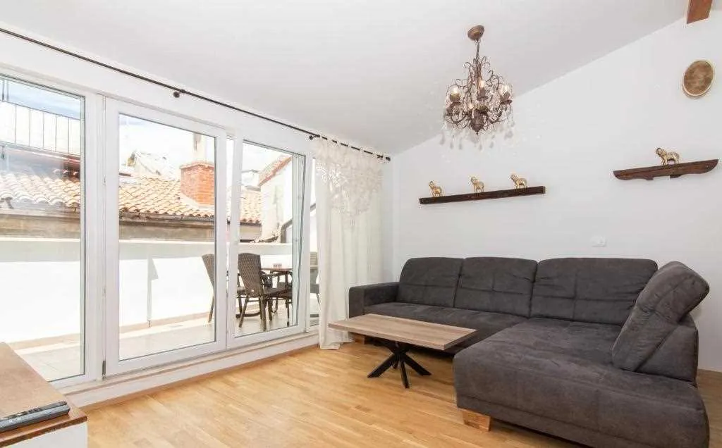 Two-Bedroom Apartment in Piran for 4 Guests