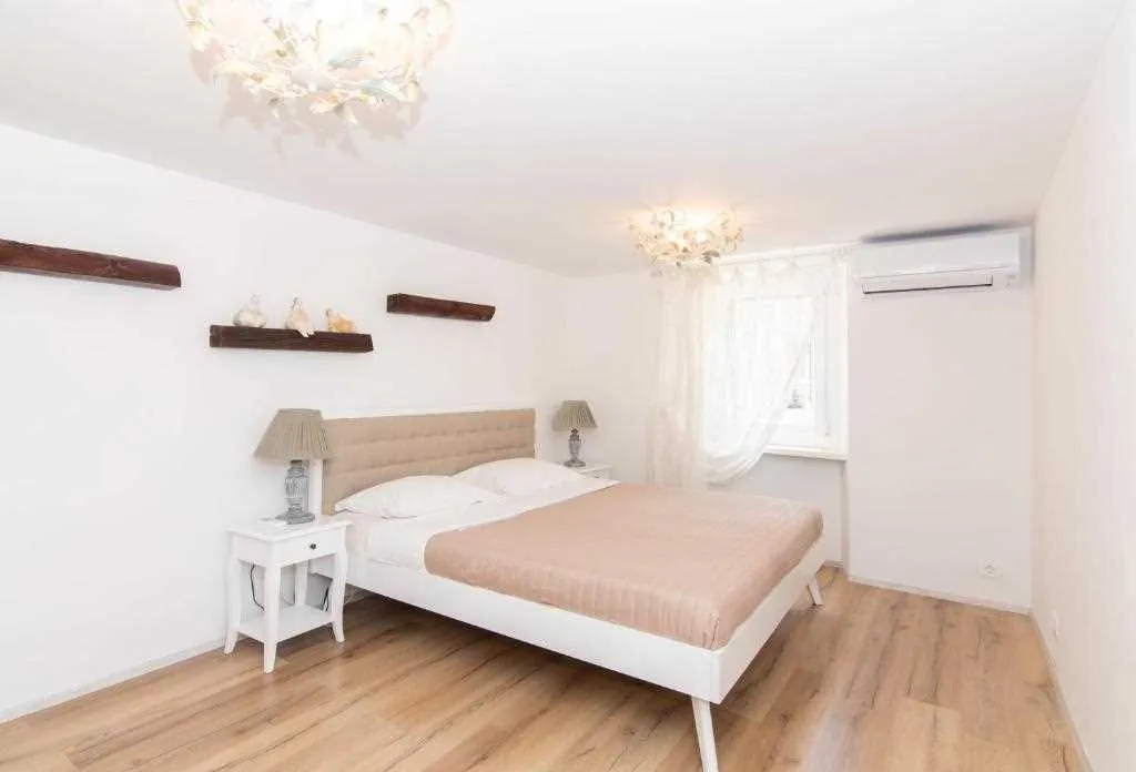 Two-Bedroom Apartment in Piran for 4 Guests