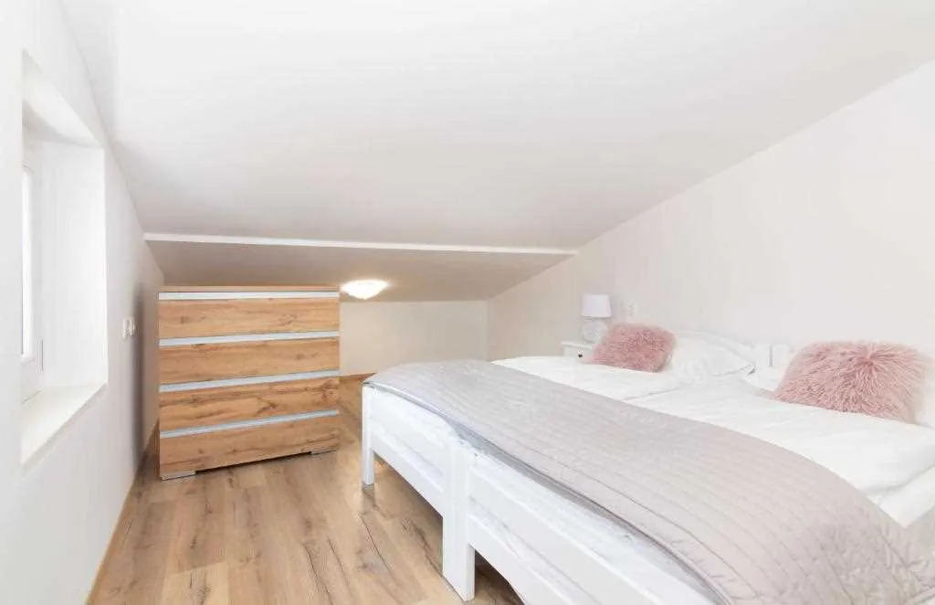 Two-Bedroom Apartment in Piran for 4 Guests