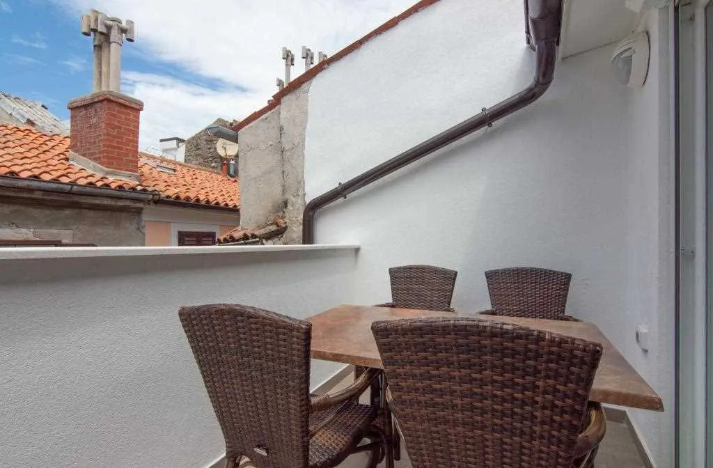 Two-Bedroom Apartment in Piran for 4 Guests
