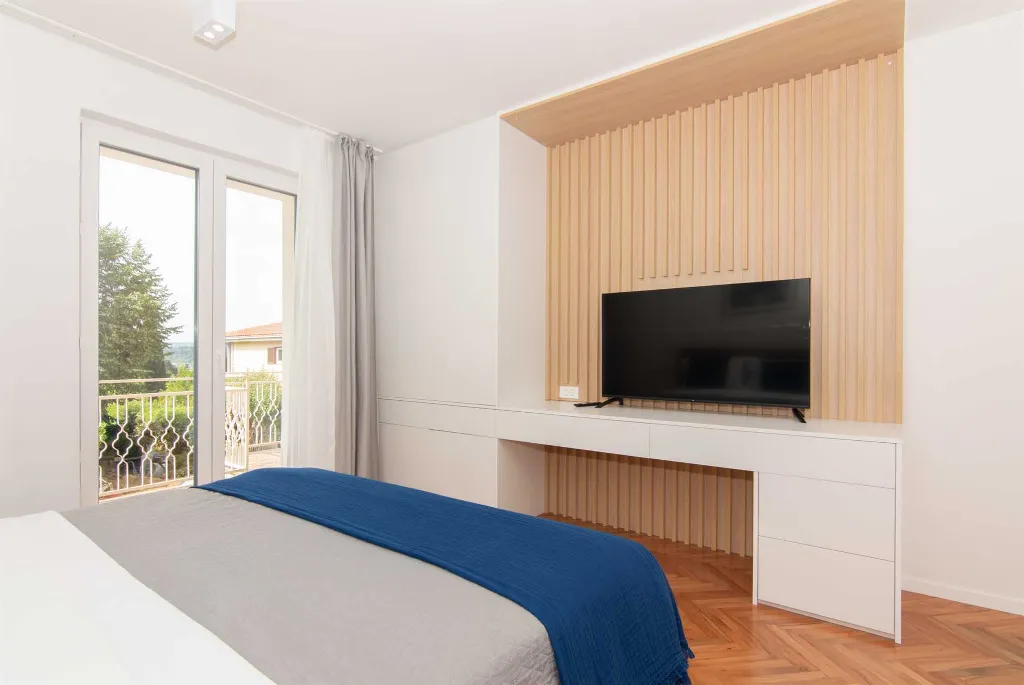 One-Bedroom Apartment in Portorož for Up to 4