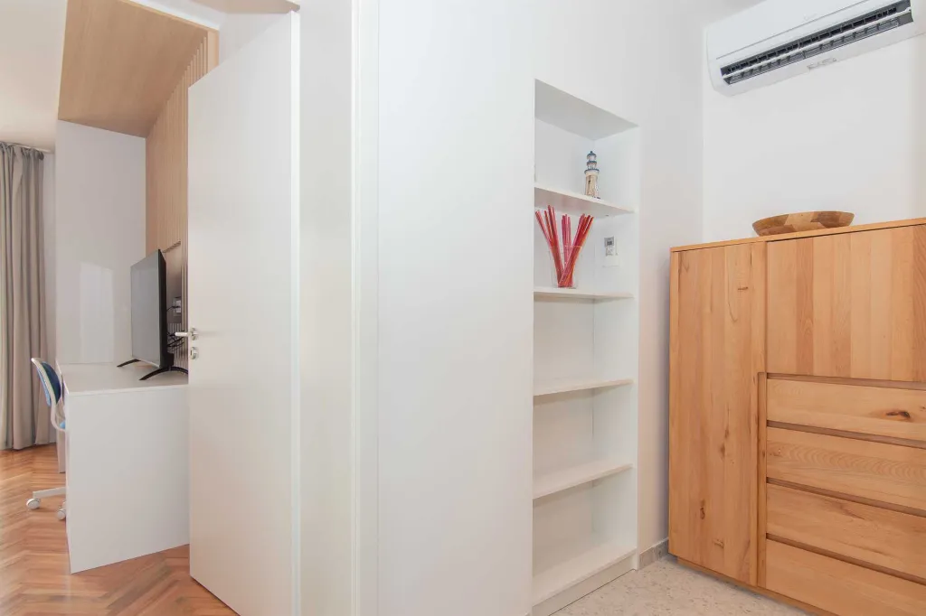 One-Bedroom Apartment in Portorož for Up to 4