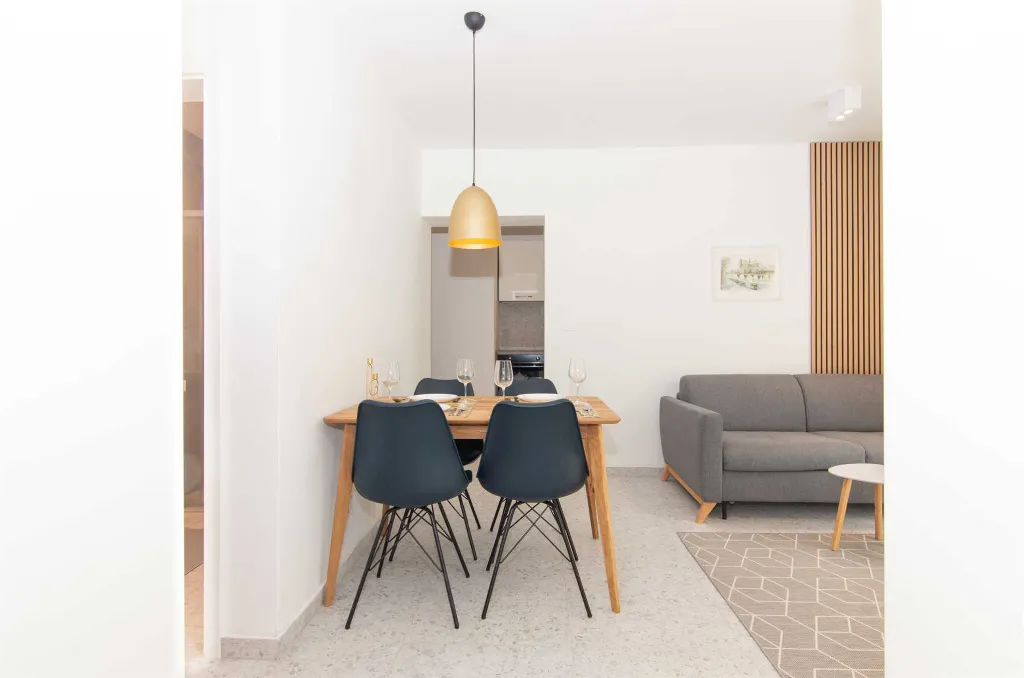 One-Bedroom Apartment in Portorož for Up to 4