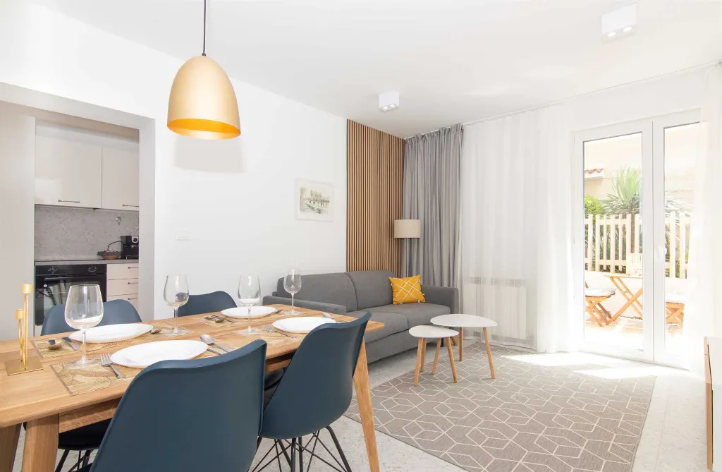 One-Bedroom Apartment in Portorož for Up to 4