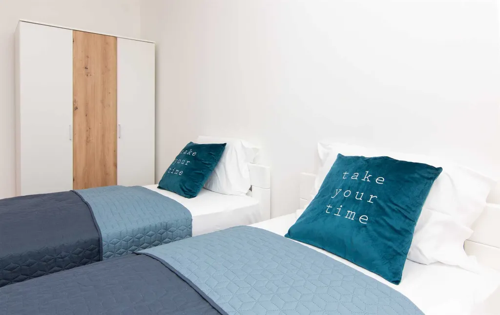 Portorož 2-Bedroom Apartment with Terrace