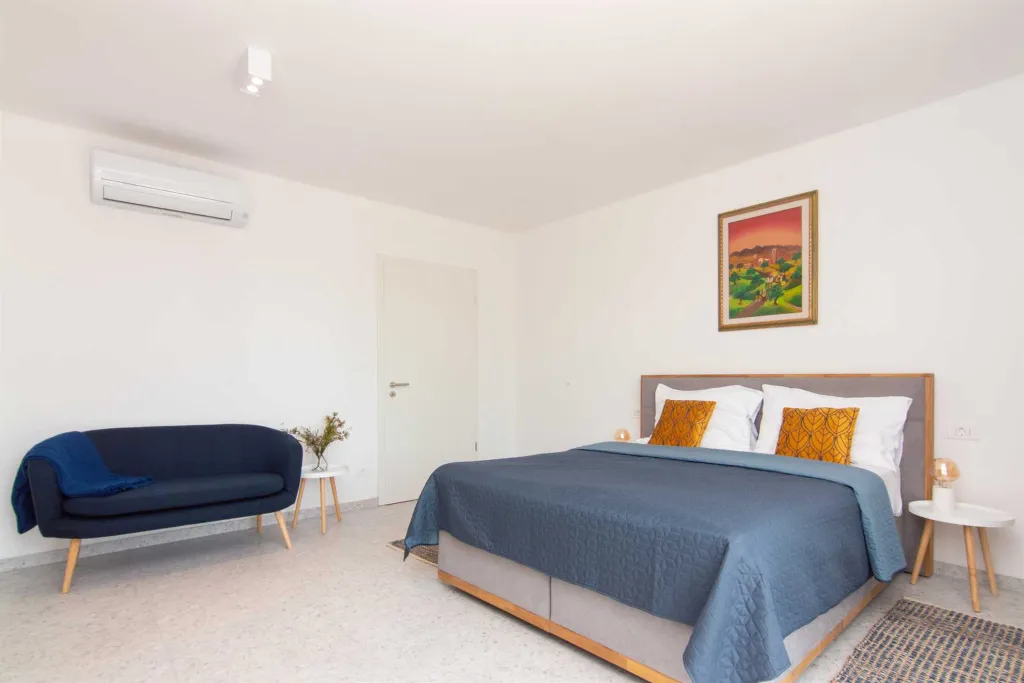 Portorož 2-Bedroom Apartment with Terrace